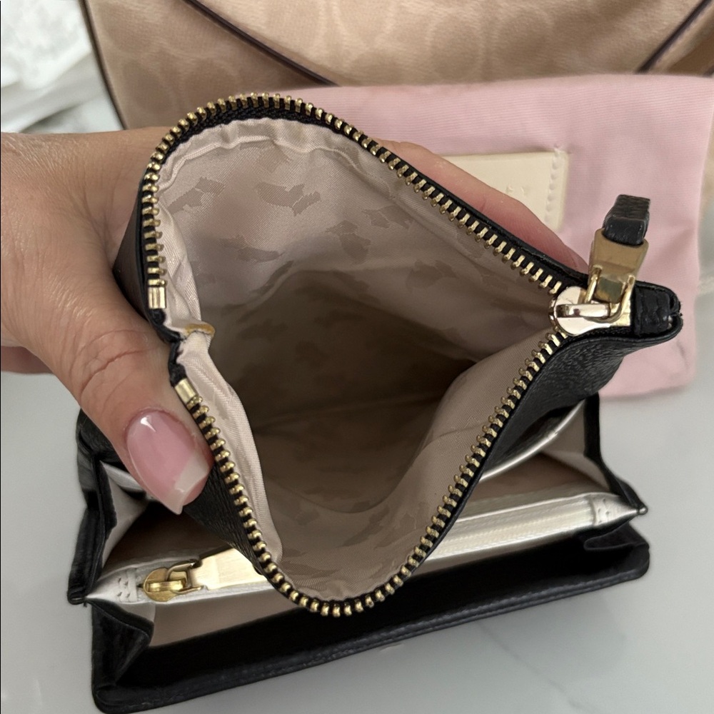 Radley London Black Textured Wallet - Picture 4 of 8